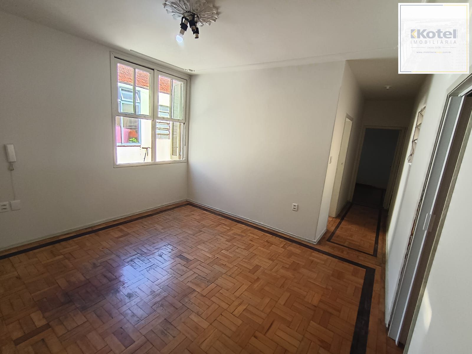 Apartamento 2 dormitórios- Menino Deus.
