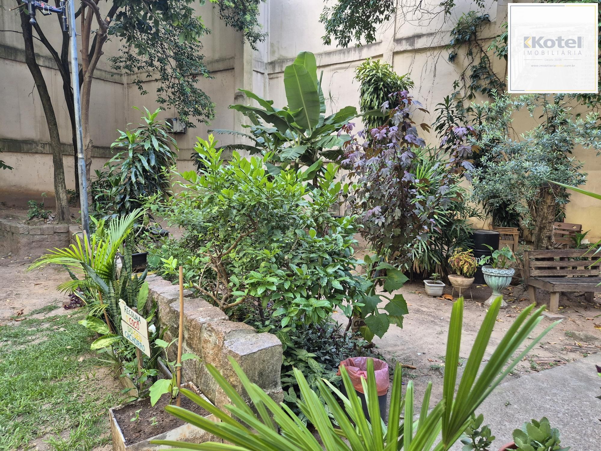2 dormitório com área externa e churrasqueira