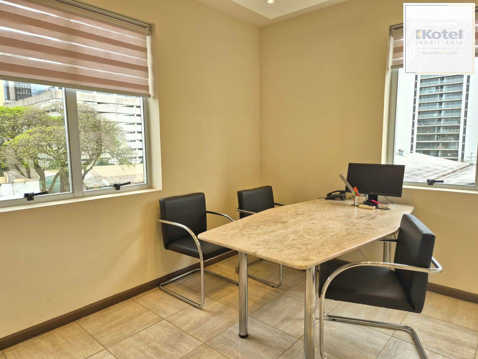 Sala comercial, 3 salas, à venda, 64 m², Menino Deus - Porto Alegre — foto 4