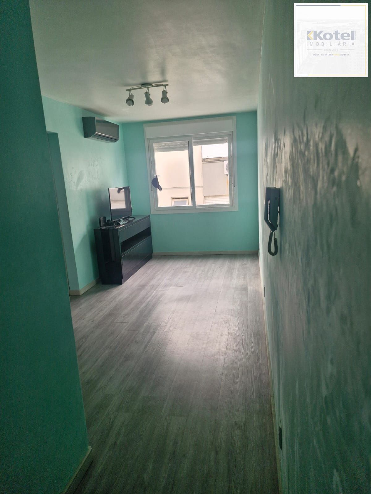 ÓTIMO APARTAMENTO DE 2 DORMITÓRIOS NA RUA ANGELO CRIVELLARO