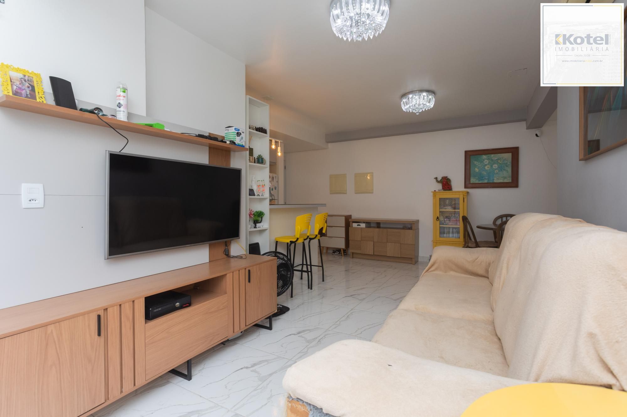 Apartamento de 3 dormitórios com suíte e garagem dupla no bairro Santana — foto 2