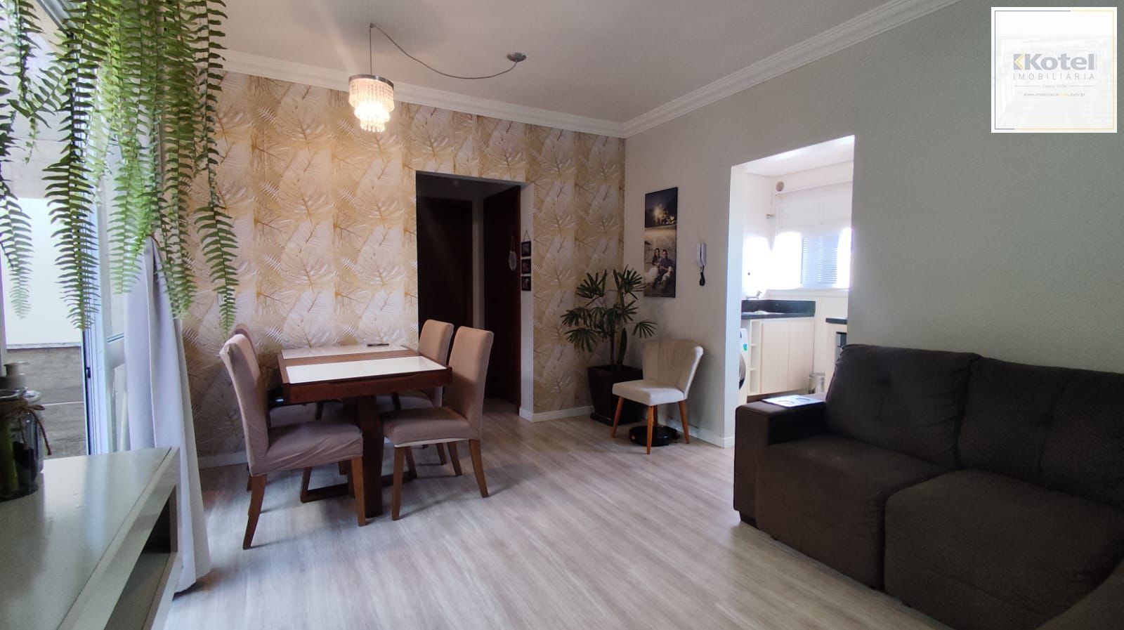 Apartamento em Cachoeirinha com suíte e sacada