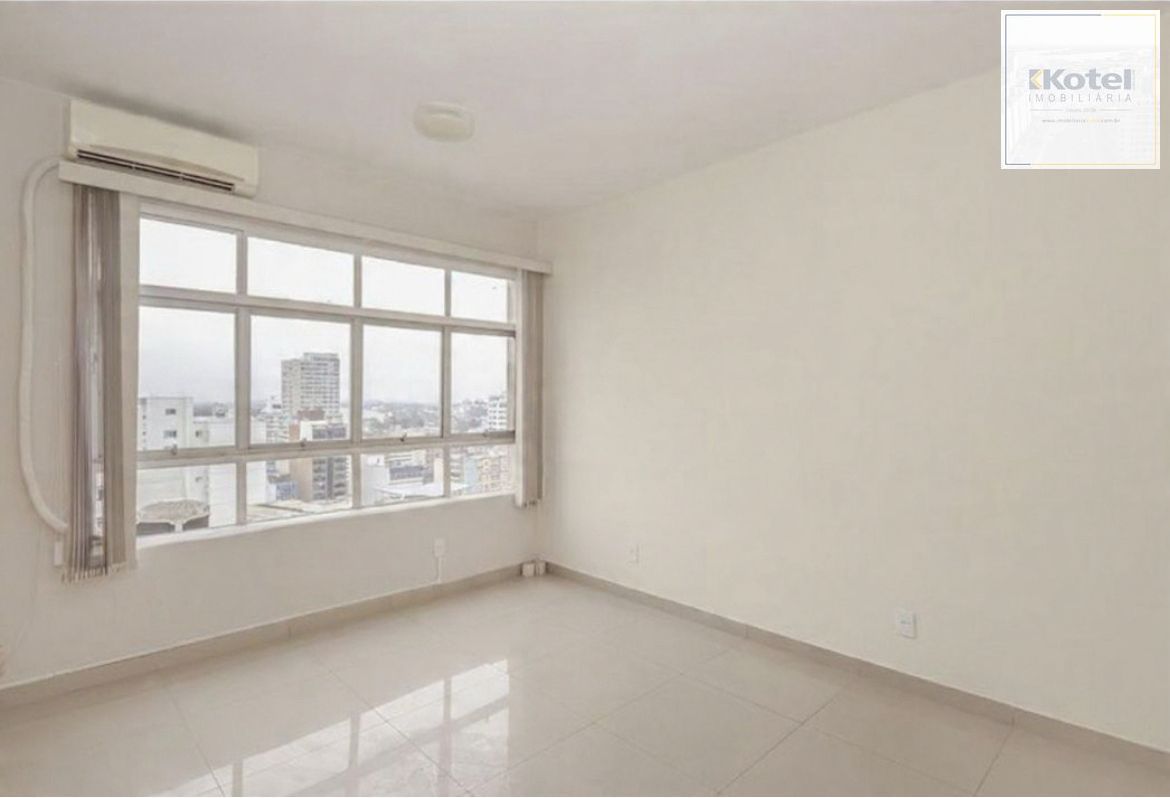 Sala Comercial Reformada no Centro Histórico | 46m² | Portaria 24h