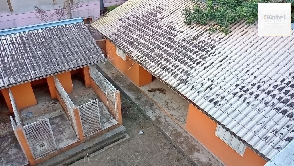 Casa no Condomínio Cantegril com 1.080m2 de terreno e 467m2 de área construída — foto 5