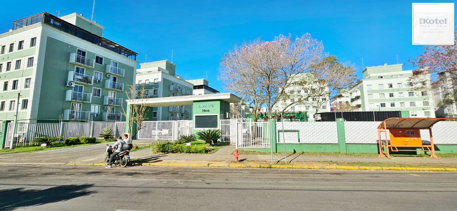 Cobertura em Canoas com vista panorâmica e 3 dormitórios