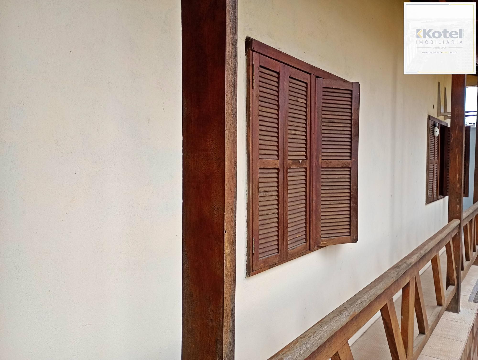 Casa com piscina e edícula — foto 3
