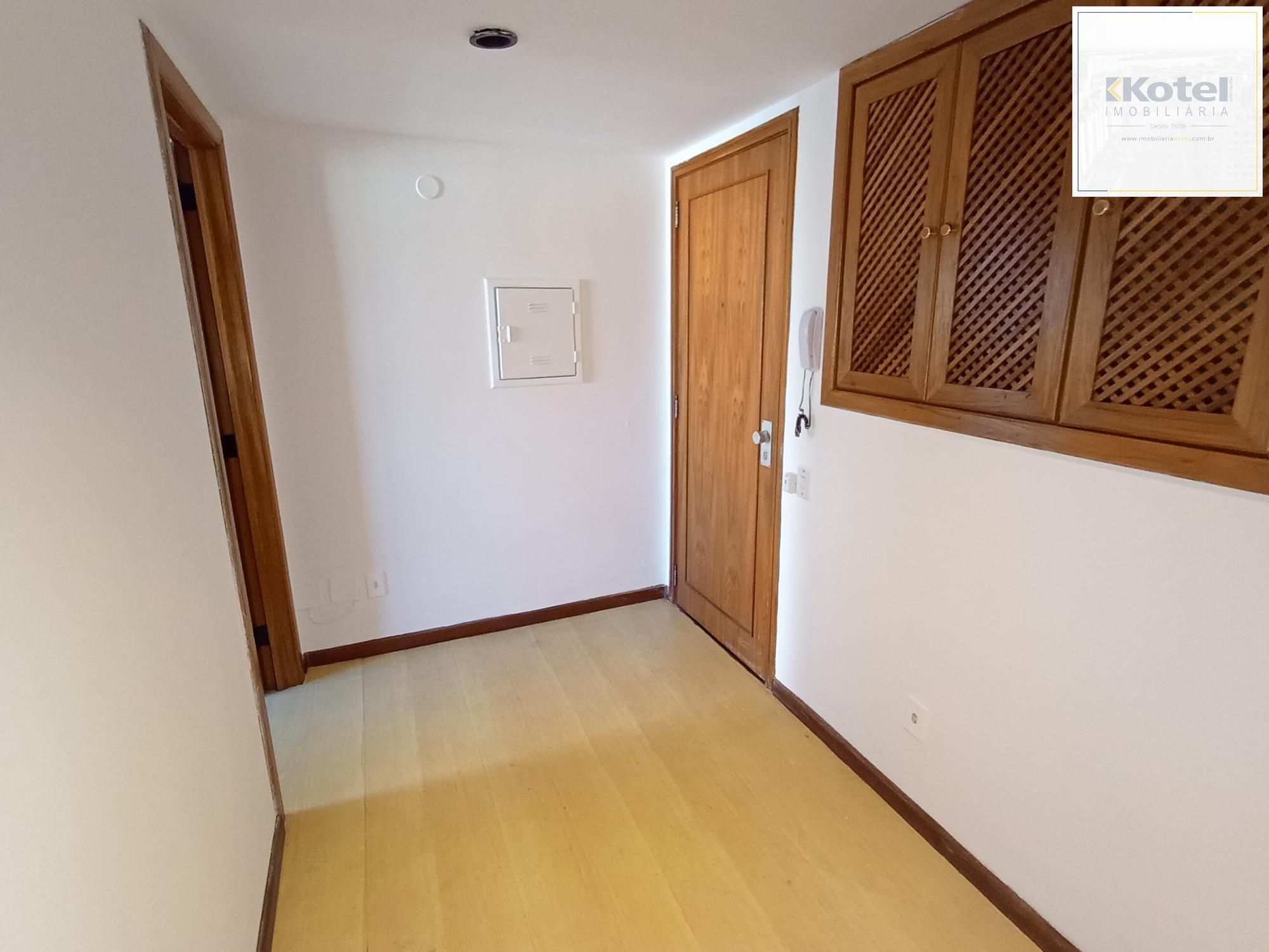 Sala na Venâncio Aires com mezanino e 2 banheiros — foto 5