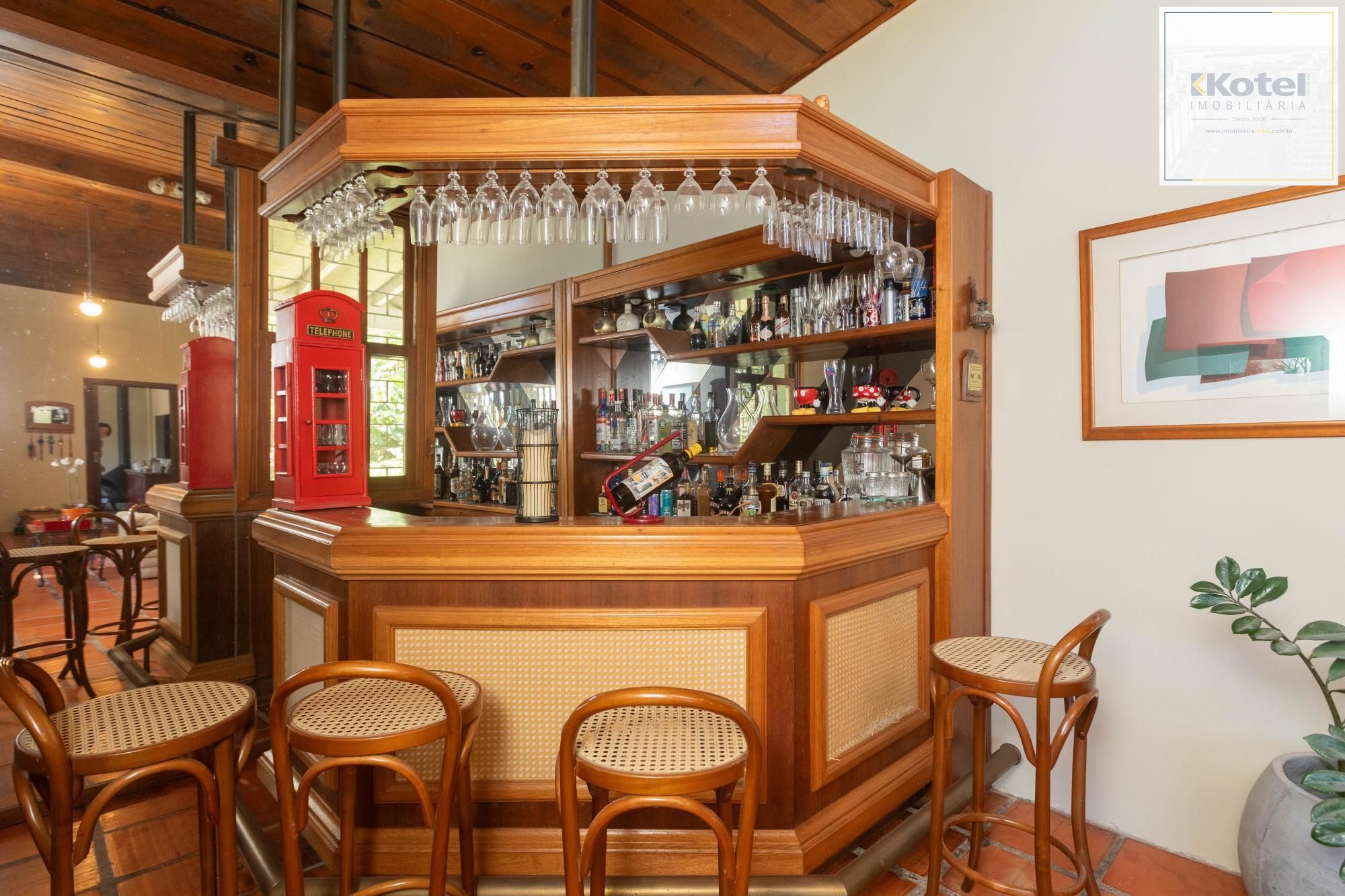 Casa em Condomínio com 5 quartos, 3 vagas e 350m² — foto 4