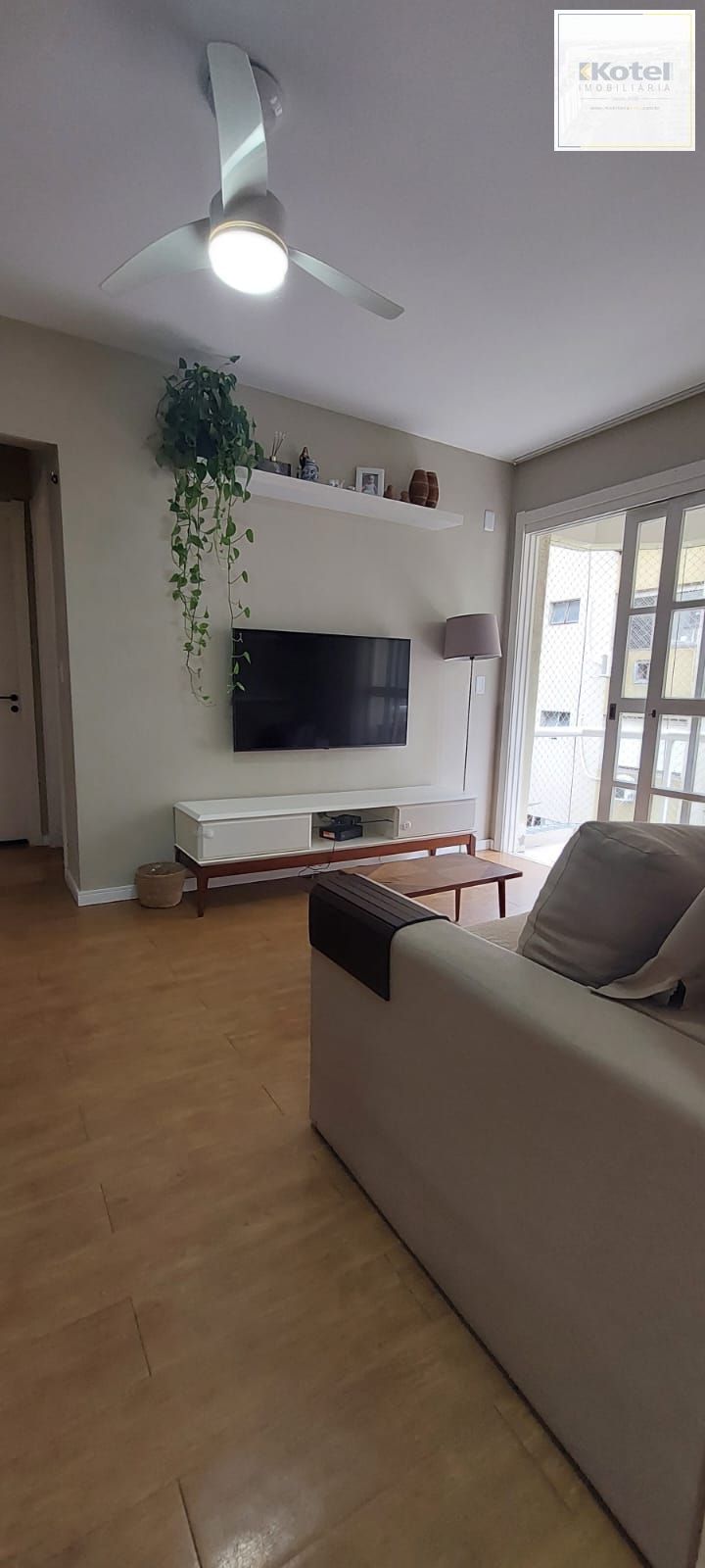1 DORMITORIO SEMIMOBILIADO 54,69M²