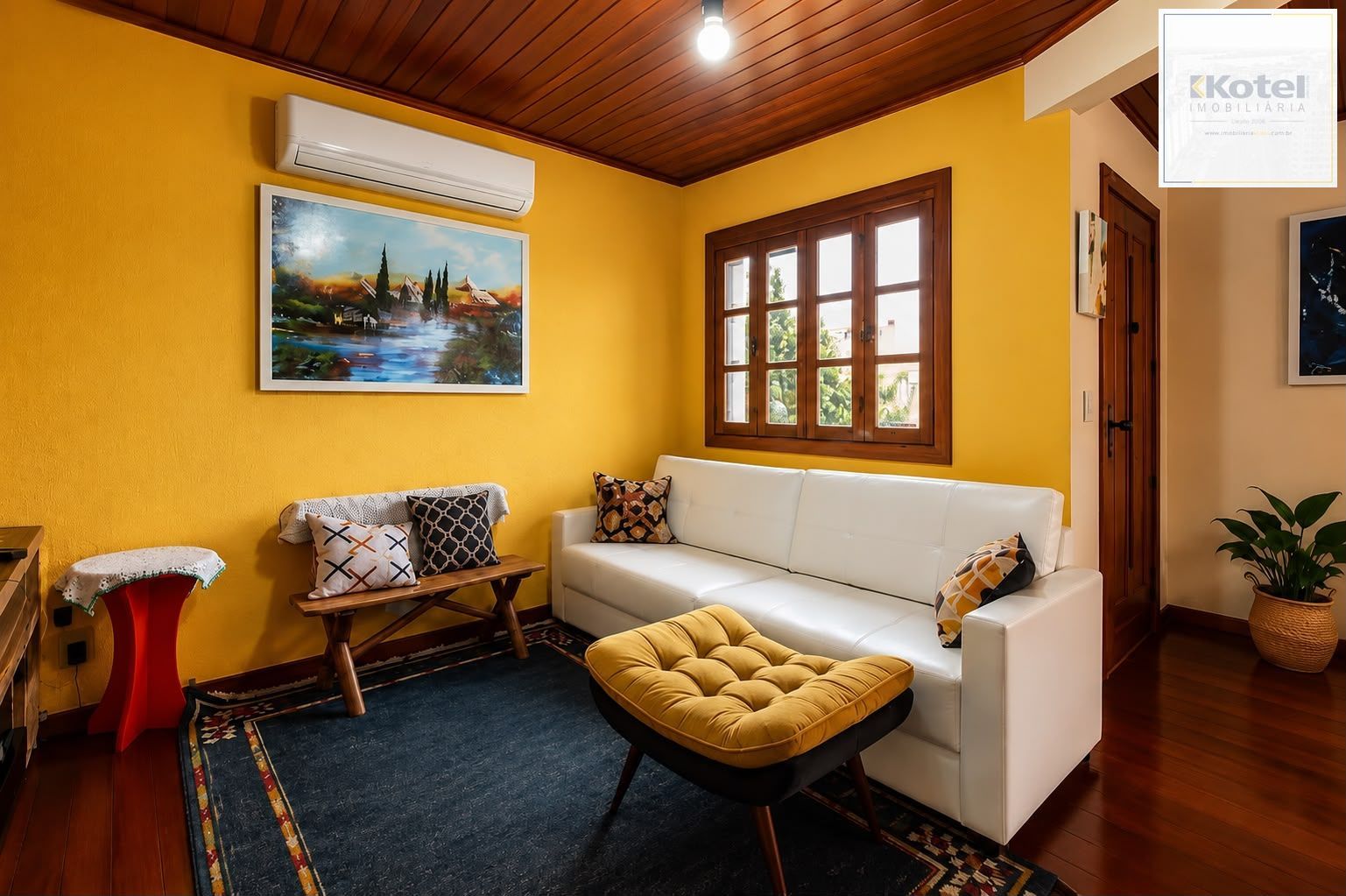 Casa semimobiliada com 3 dormitórios, suíte e espaço gourmet em Santa Tereza – Porto Alegre — foto 2