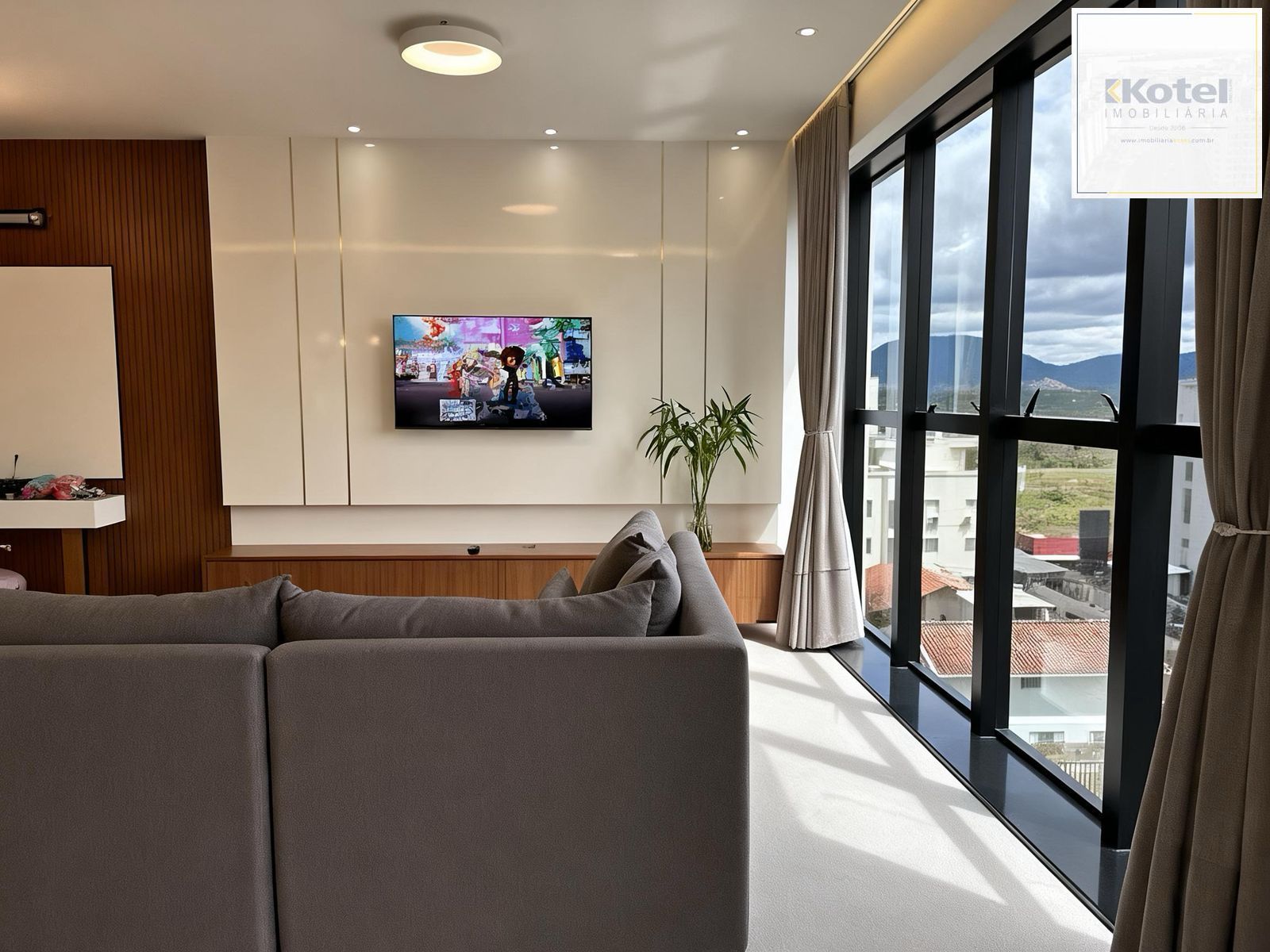 LUXO NA QUADRA DO MAR EM MEIA PRAIA ITAPEMA: 127m² MOBILIADO COM 3 SUÍTES E 3 VAGAS — foto 3