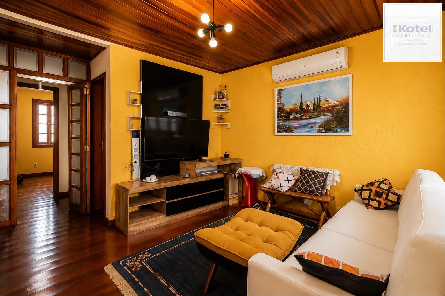 Casa semimobiliada com 3 dormitórios, suíte e espaço gourmet em Santa Tereza – Porto Alegre — foto 5
