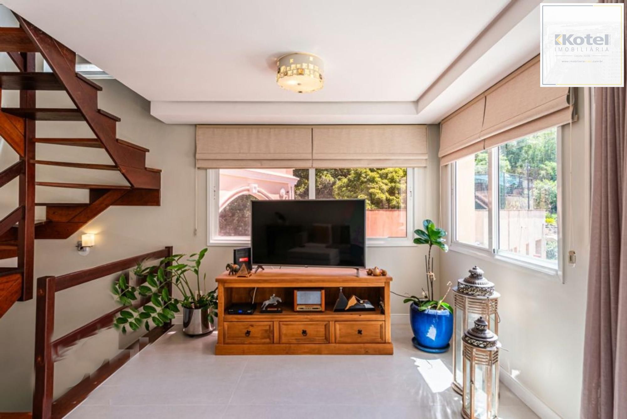 Casa de Esquina exclusiva em condominio fechado!!!