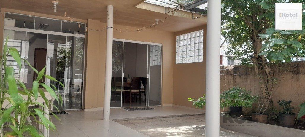 CASA DE ALVENARIA  2 PAVIMENTOS, NO BAIRRO MEDIANEIRA/GLORIA — foto 2
