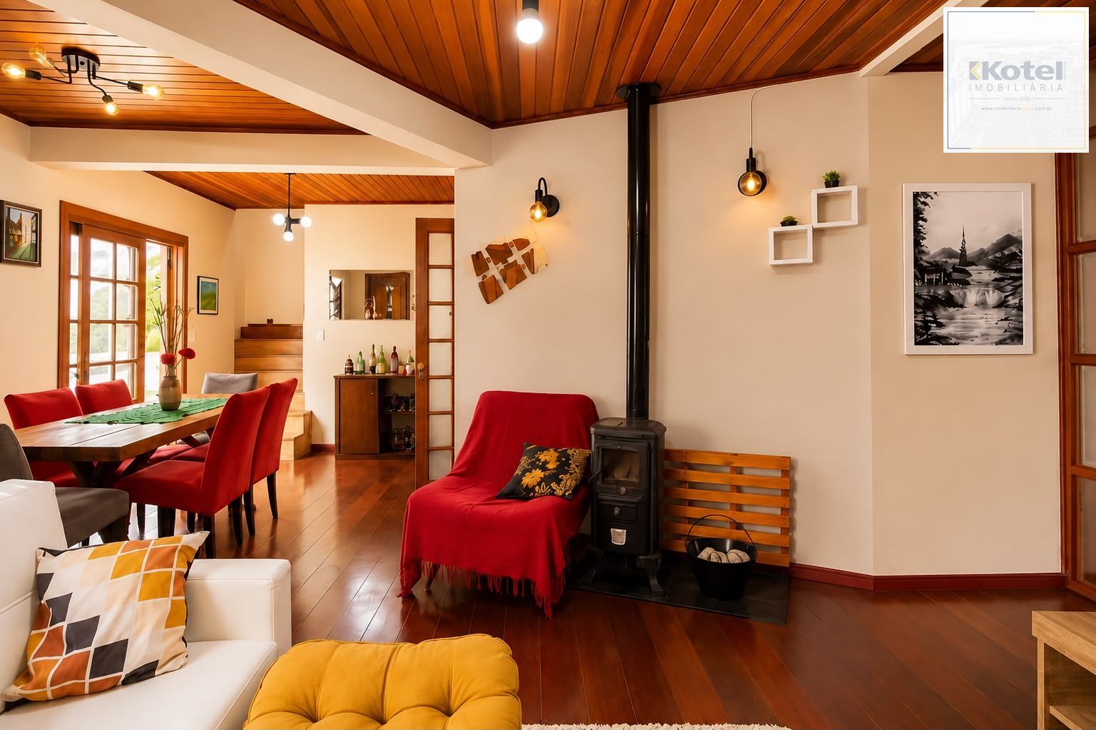 Casa semimobiliada com 3 dormitórios, suíte e espaço gourmet em Santa Tereza – Porto Alegre — foto 4