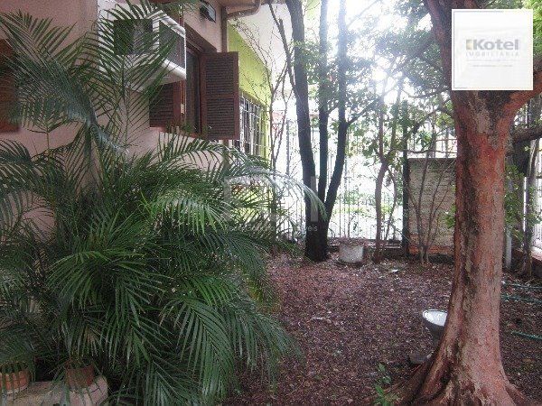 Casa para Venda - 137m², 1 dormitório, sendo 1 suites, 4 vagas - Floresta — foto 5