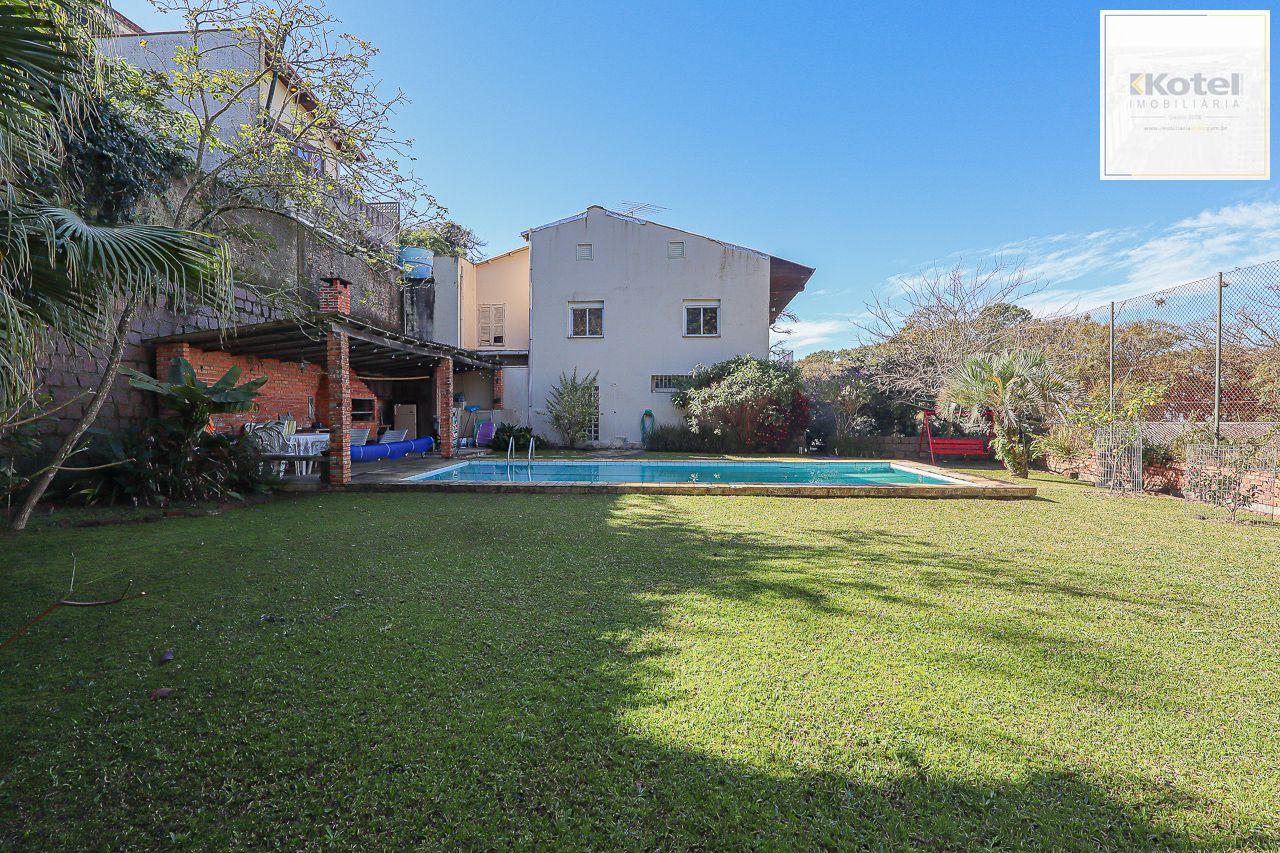 06 Dormitórios / Piscina/ Vista pro Guaiba/ 300m da AABB