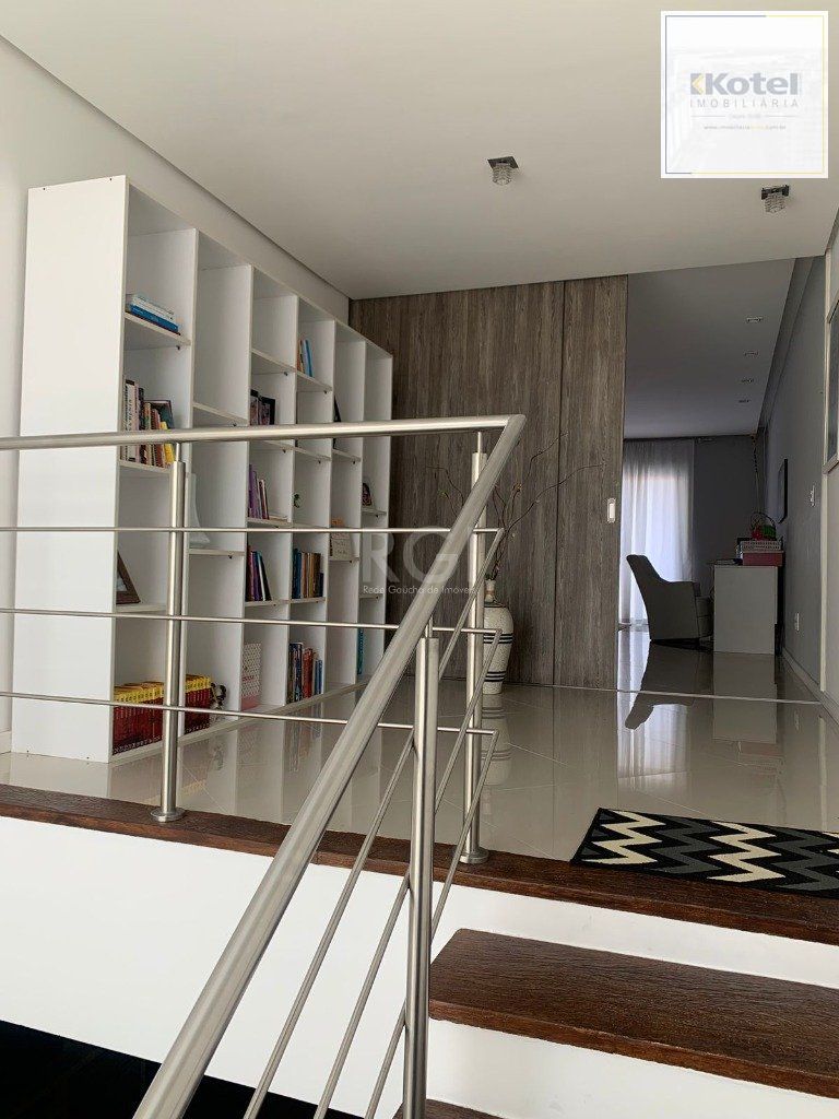 Sobrado 4 quartos à venda, 240m², Harmonia - Canoas