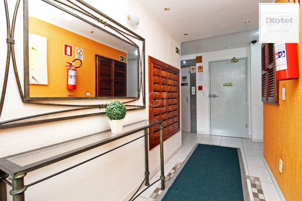 Apartamento para Venda - 63.88m², 2 dormitórios, Cidade Baixa