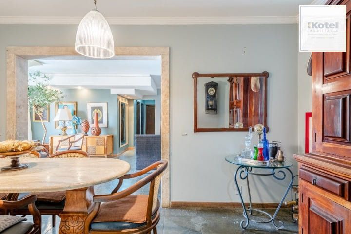 Apartamento 03 dormitórios no Bairro Moinhos de Vento