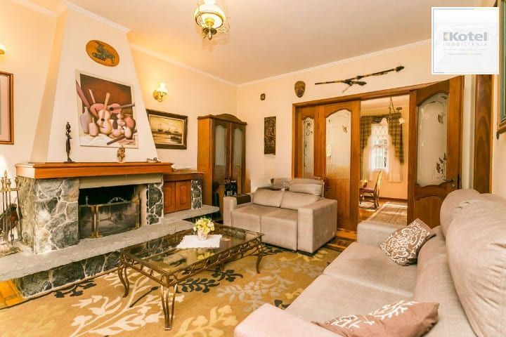 Casa em Petrópolis com terreno de 460 m2