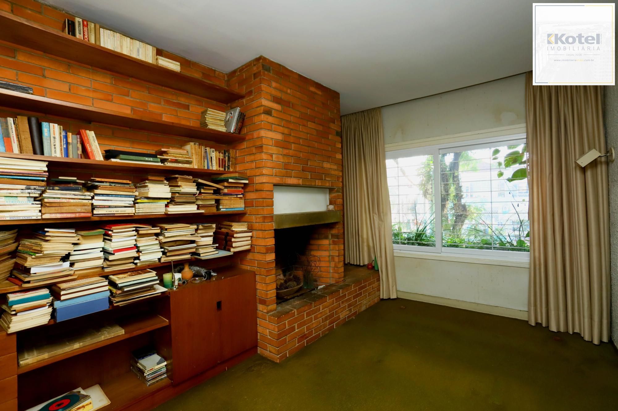 Casa no Bairro Petrópolis em Porto Alegre - Rua calma junto Av. Protásio Alves — foto 4