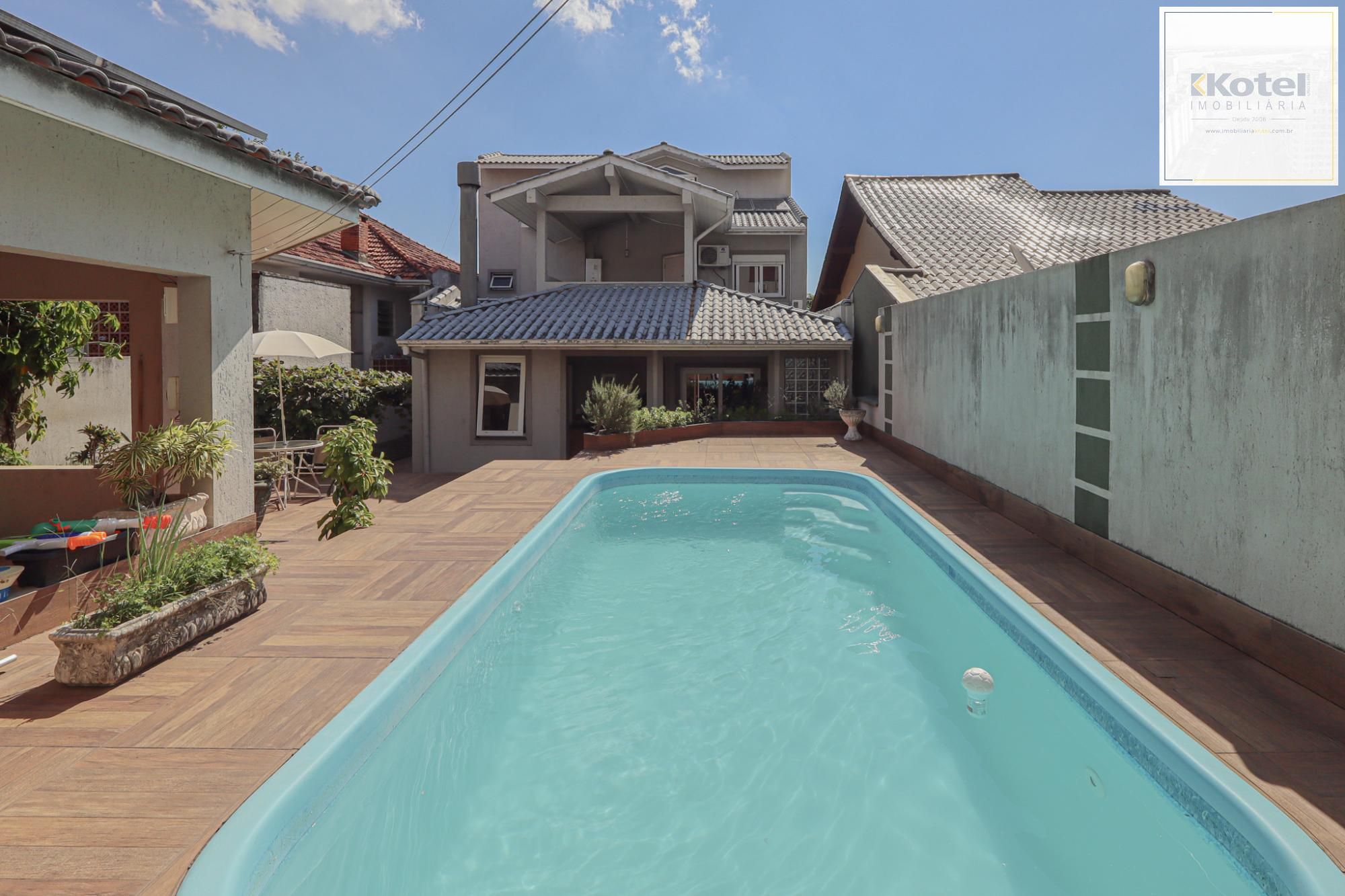 Residência de luxo ! Impecável.. 04 dormitórios , piscina / estuda dação
