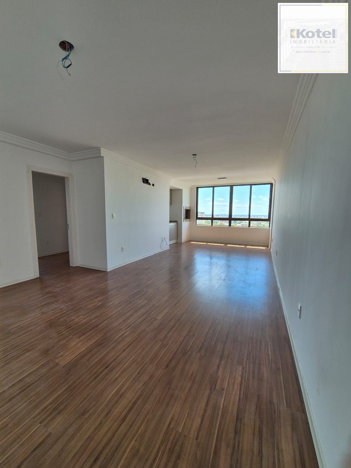 Apartamento 03 dormitórios no Bairro Cristo Redentor em Porto Alegre. — foto 2