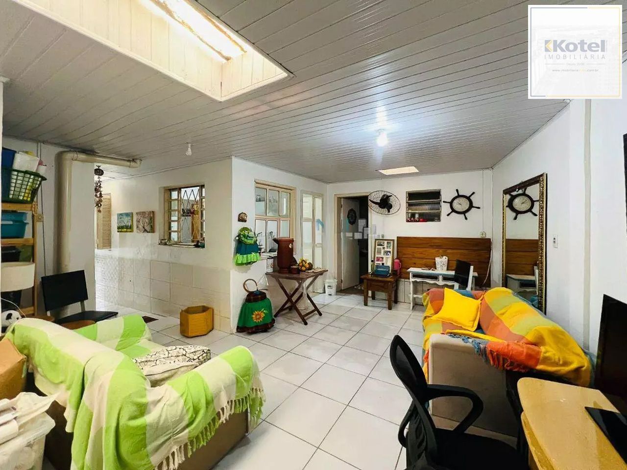 Casa com churrasqueira / Piscina