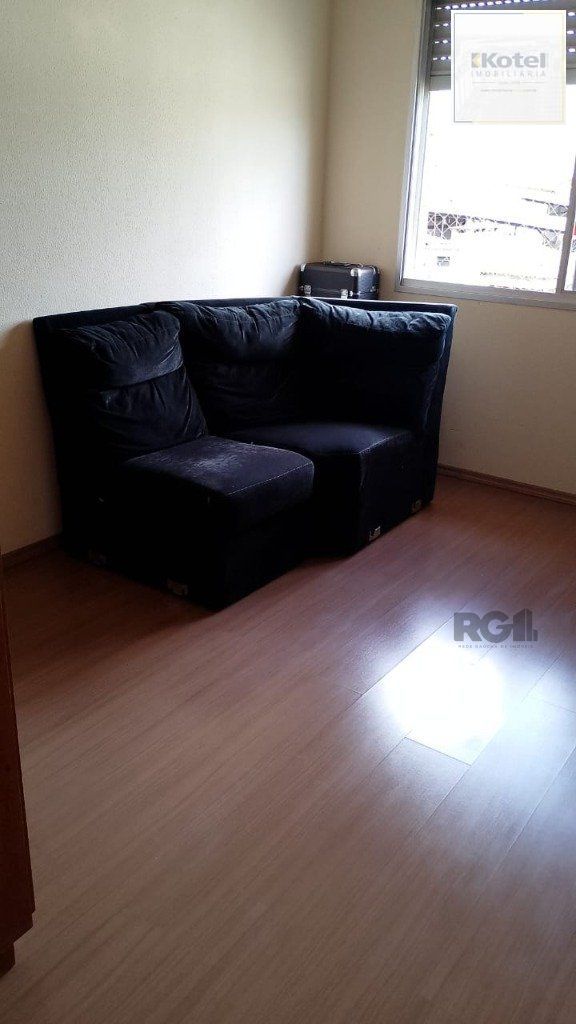 Com 2 quartos espaçosos, 1 banheiro, e 1 vaga de garagem — foto 2