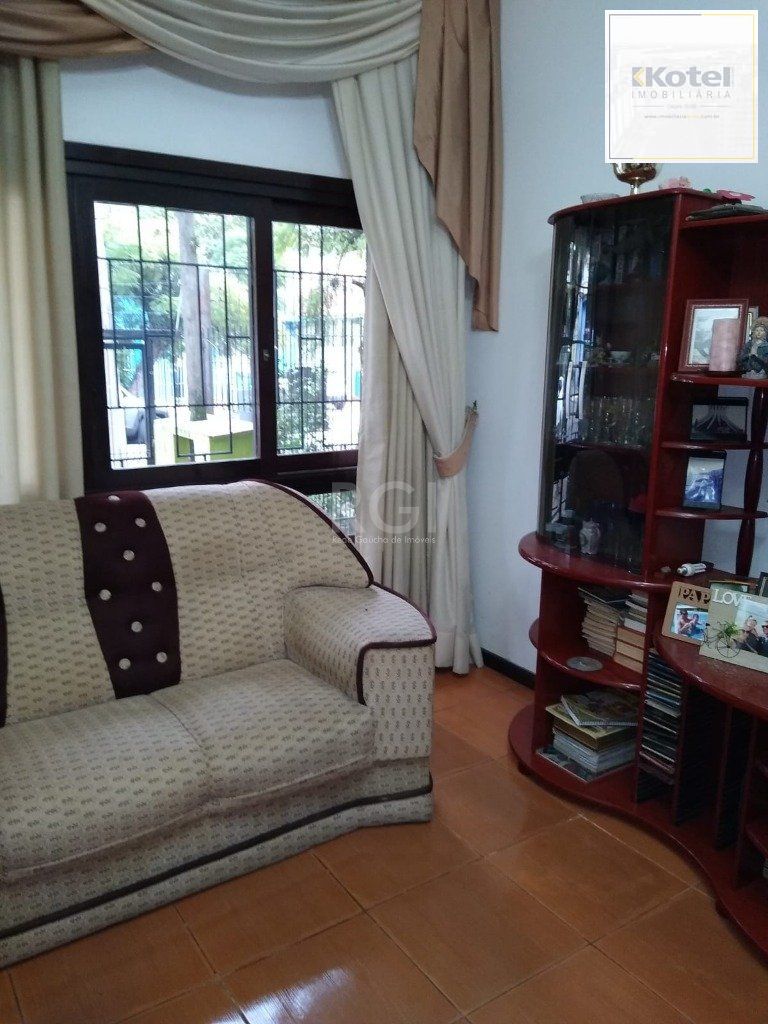 Casa para Venda - 265m², 5 dormitórios, sendo 2 suites, Floresta — foto 5