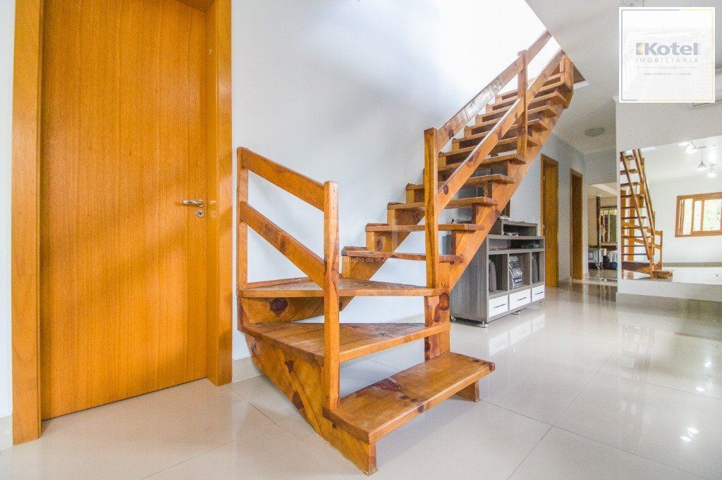 Casa para Venda - 380.83m², 5 dormitórios, sendo 1 suites, 2 vagas - Glória — foto 3