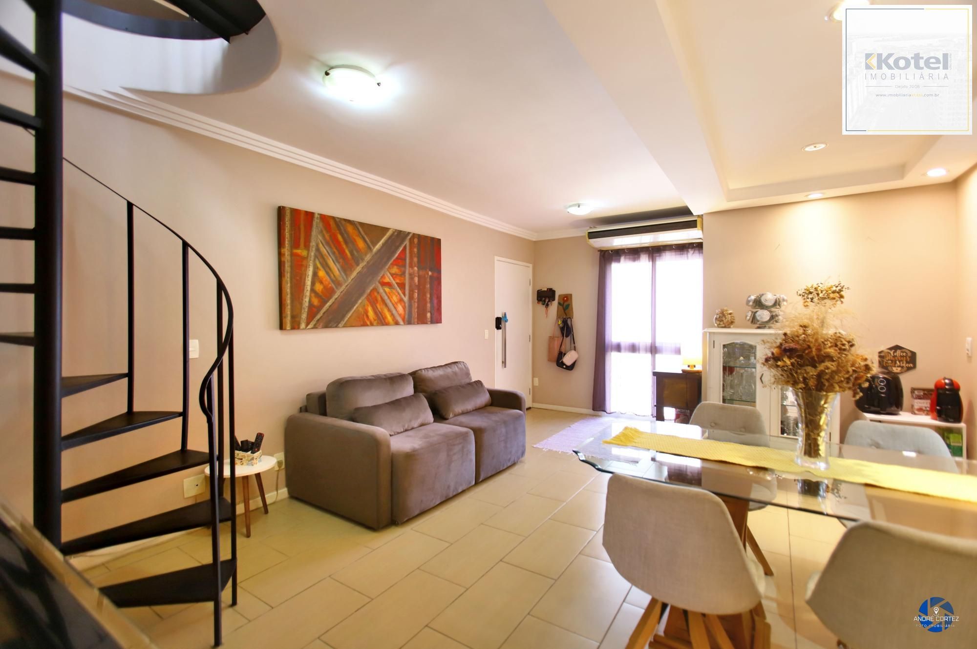 Vende cobertura: Piso inferior:  03 dormitórios, 02 banheiros, living 2 ambientes, cozinha americana. — foto 4