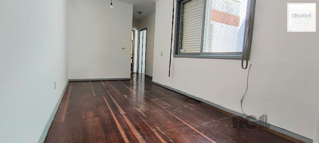 Vendo apartamento 01 dormitório no Bairro Centro Histórico de Porto Alegre.