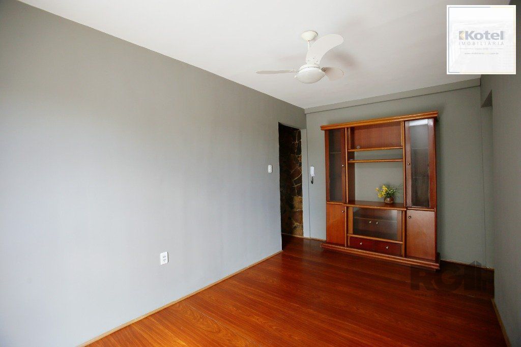 Apartamento a venda, 2 quartos, financiável no bairro Humaitá, Porto Alegre.