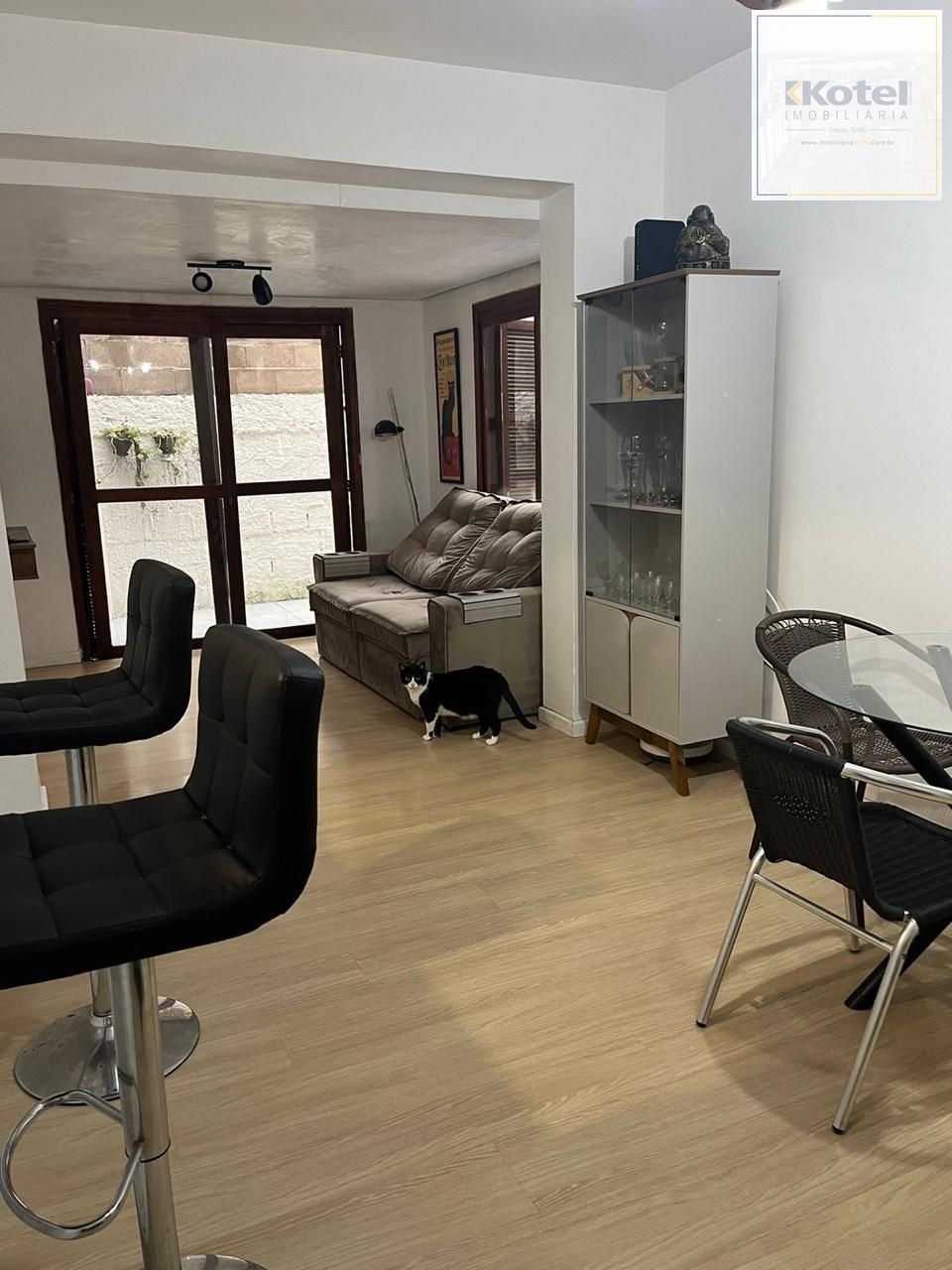 Apartamento a venda, 2 quartos, 38m² no Bairro Menino Deus — foto 3