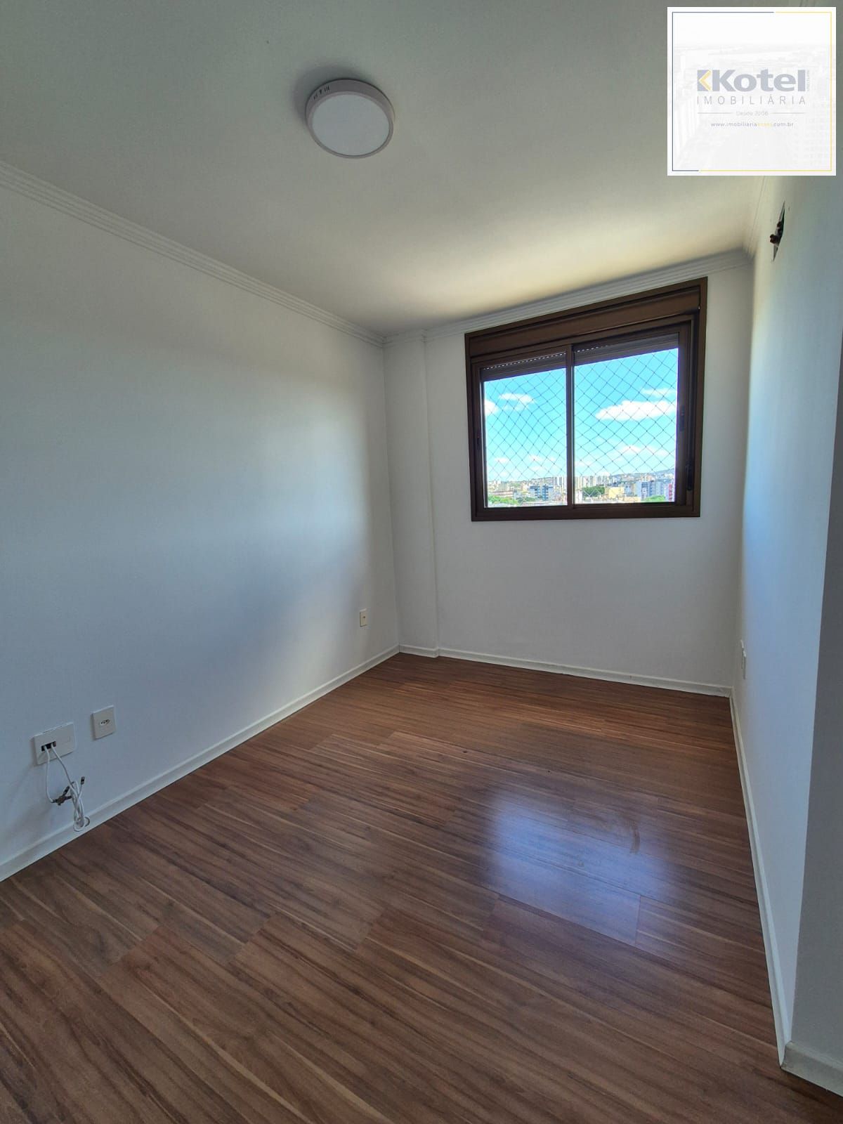 Apartamento 03 dormitórios no Bairro Cristo Redentor em Porto Alegre. — foto 4