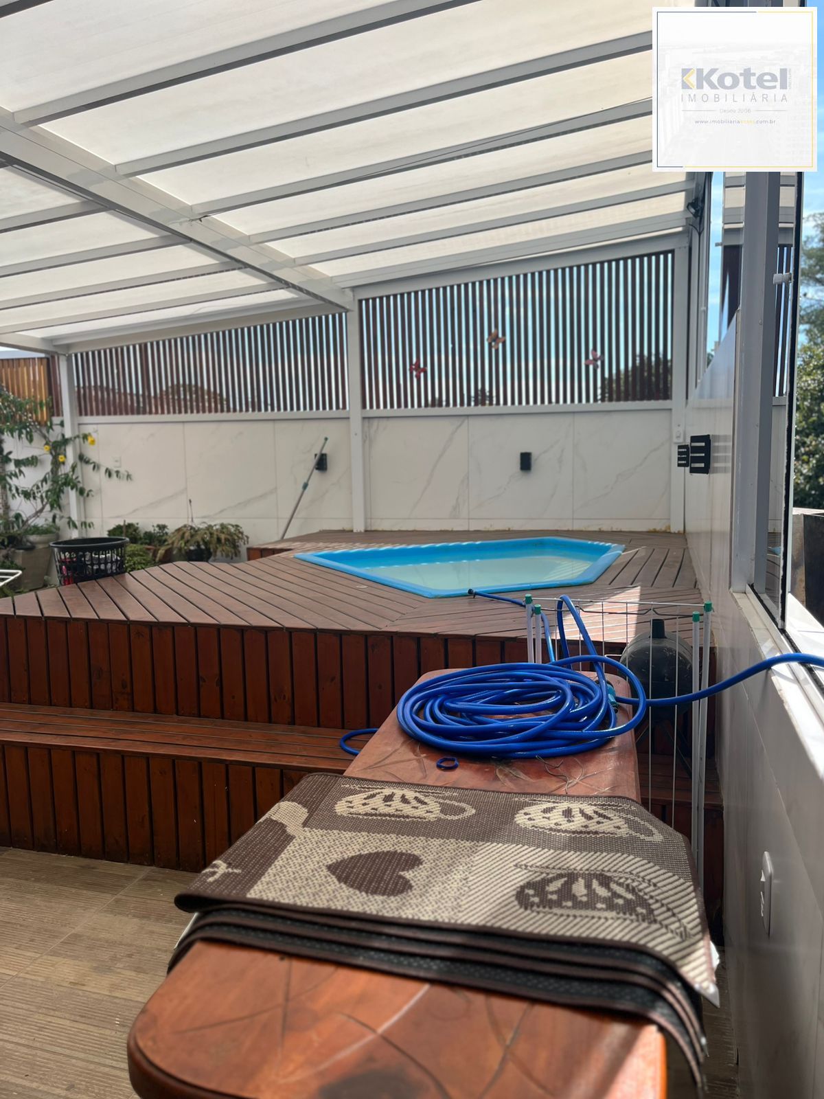 Vendo casa com piscina na Lomba do Pinheiro — foto 3