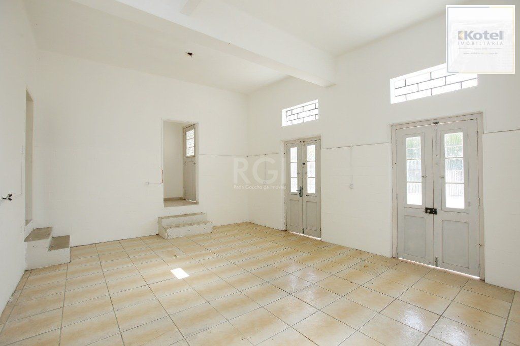 Prédio Comercial 2 quartos à venda, 200m², Navegantes - Porto Alegre