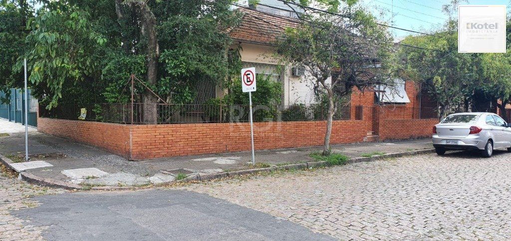 Casa 3 quartos à venda, 167m², Passo da Areia - Porto Alegre