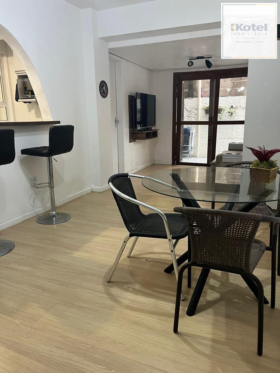 Apartamento a venda, 2 quartos, 38m² no Bairro Menino Deus — foto 4