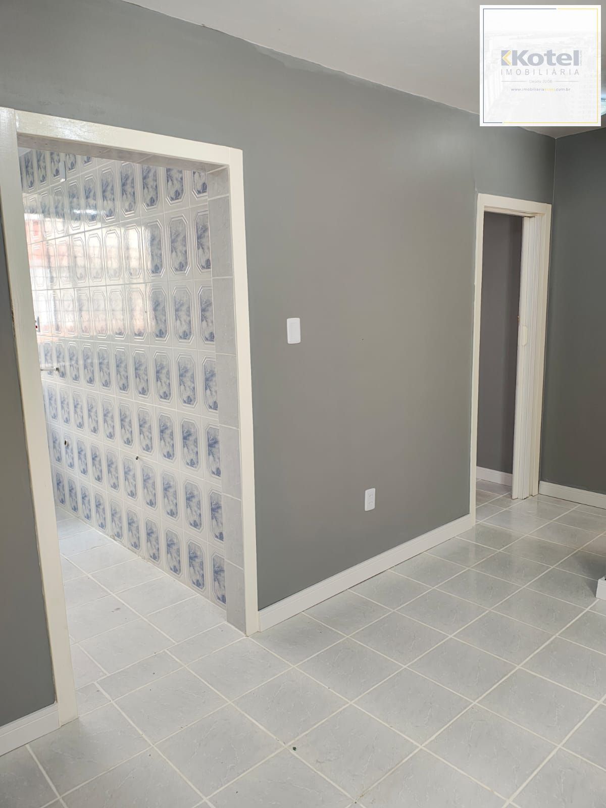Apartamento de 01 quarto com estacionamento rotativo.