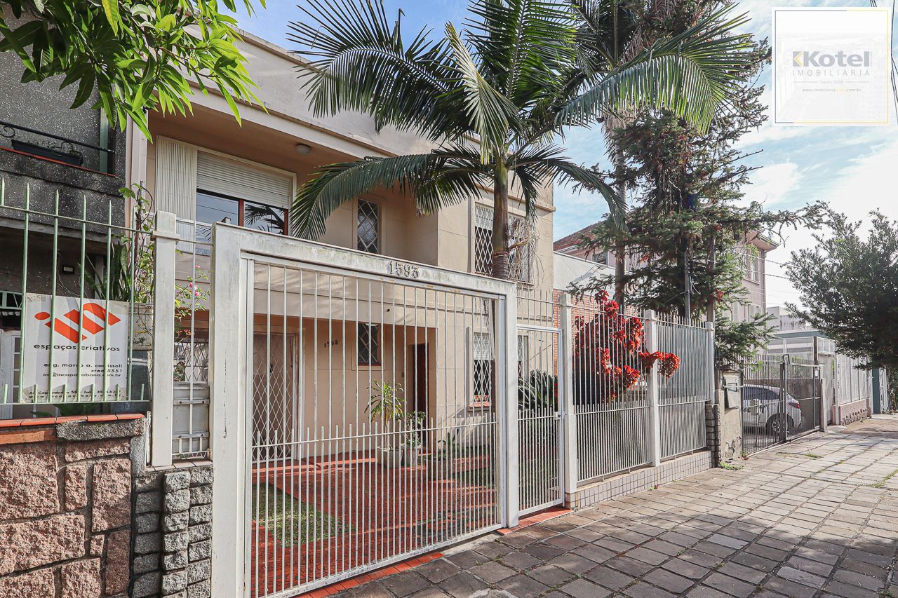 Casa à venda, 3 dormitórios, 316m², 4 vagas de garagem,  Bairro São Geraldo — foto 2