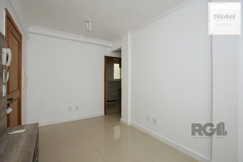 Apartamento 2 Dormitórios no Bairro Jardim Ipiranga em Porto Alegre — foto 5
