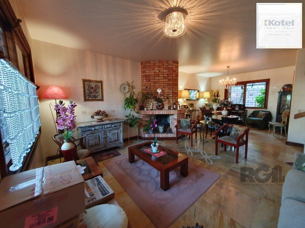 Sobrado 3 quartos à venda, 212m², Jardim Floresta - Porto Alegre