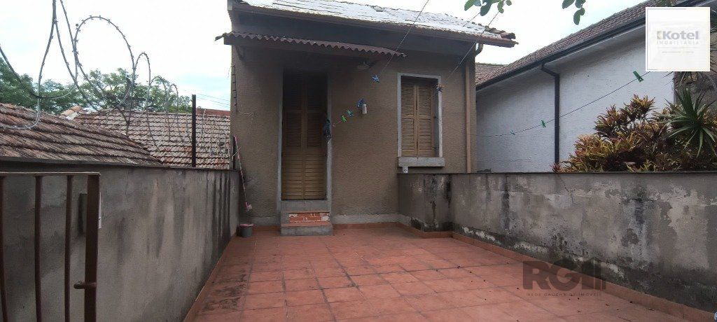 Casa 3 quartos à venda, 178m², Floresta - Porto Alegre — foto 2