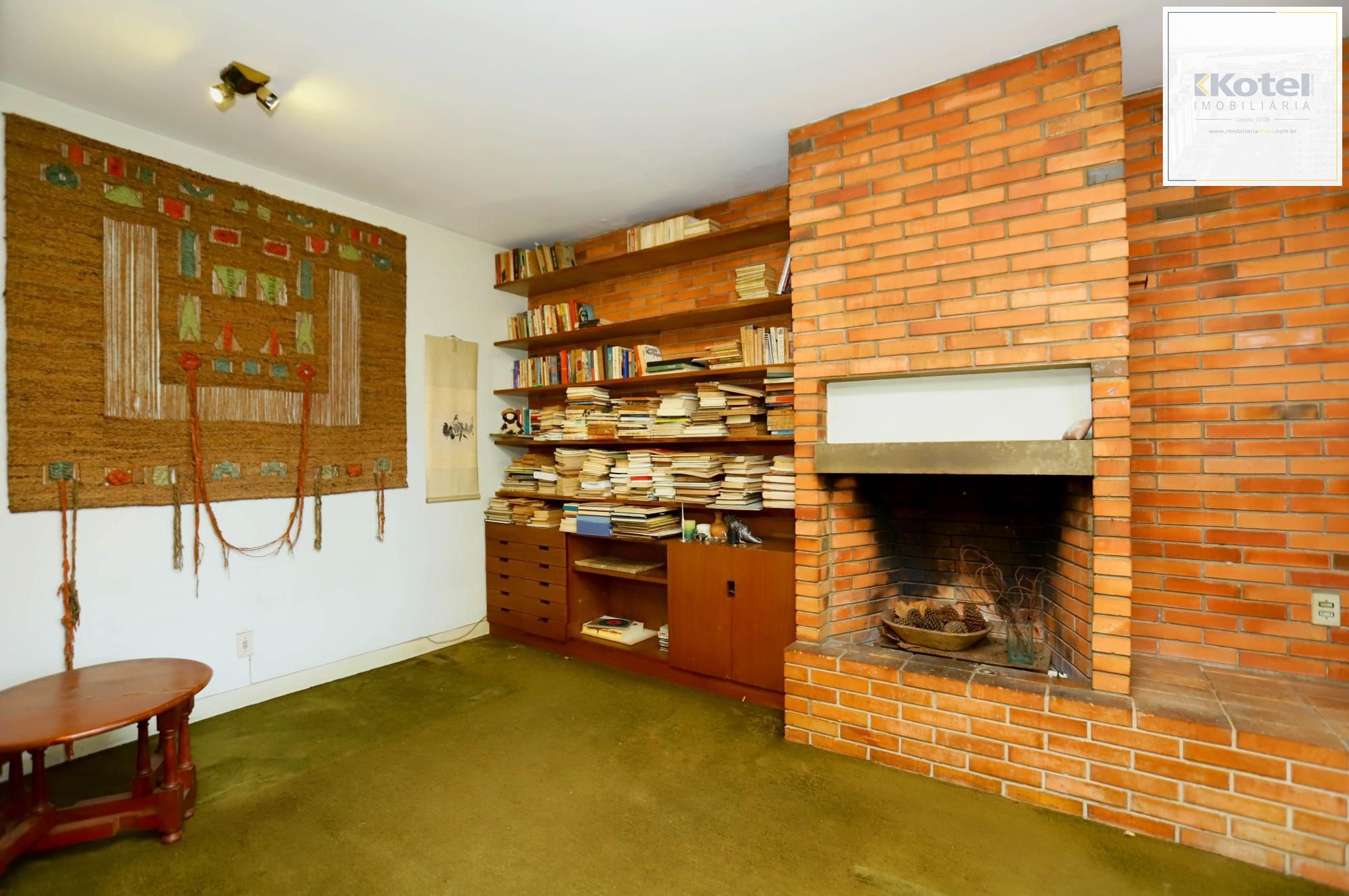 Casa no Bairro Petrópolis em Porto Alegre - Rua calma junto Av. Protásio Alves — foto 3
