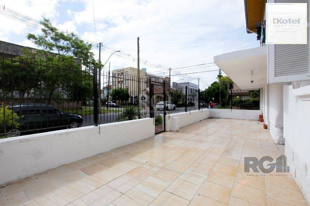 Prédio 3 andares. Composto de salas e apartamentos — foto 3