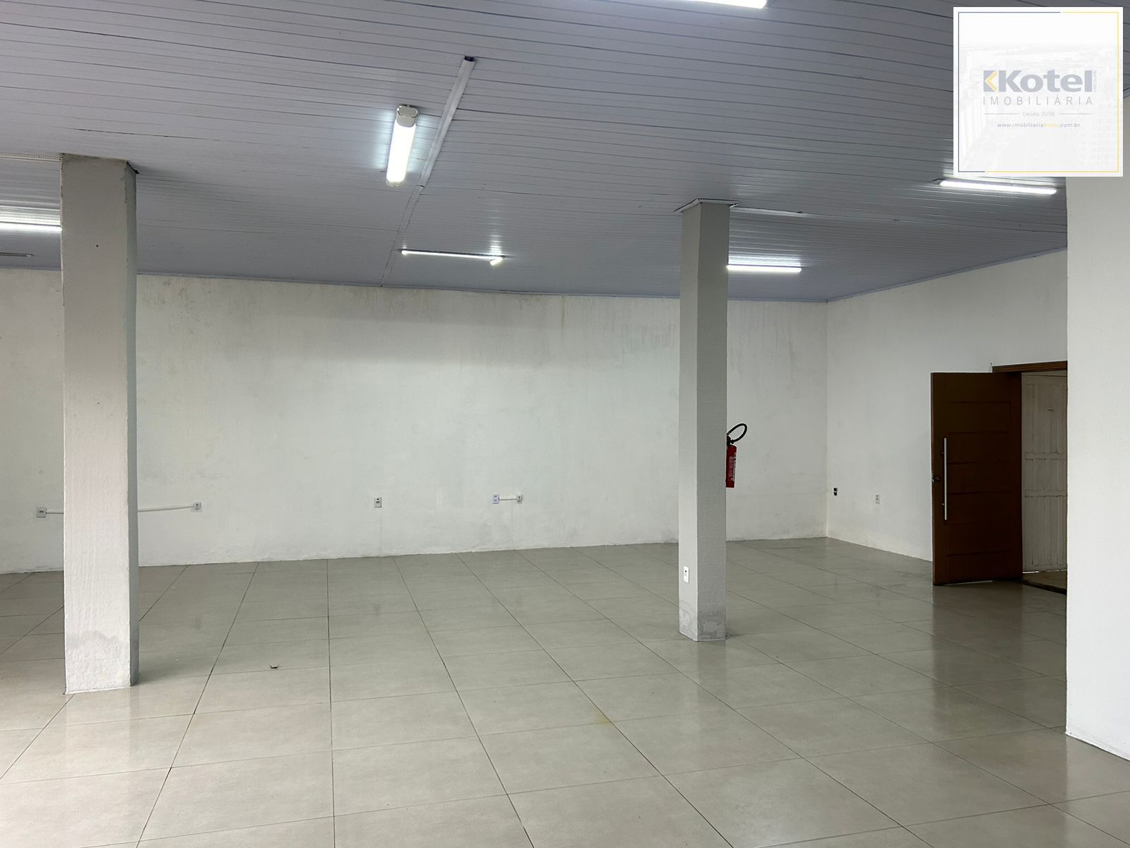 Loja com 232 m2 no bairro olaria em Canoas RS