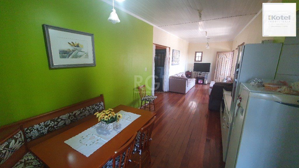 Casa para Venda - 290m², 4 dormitórios, sendo 2 suites, 2 vagas - Cascata — foto 2